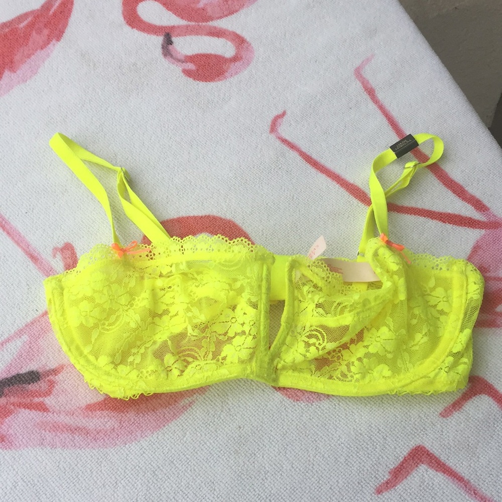 Victoria Secret Neon Yellow underwire NWT Bra